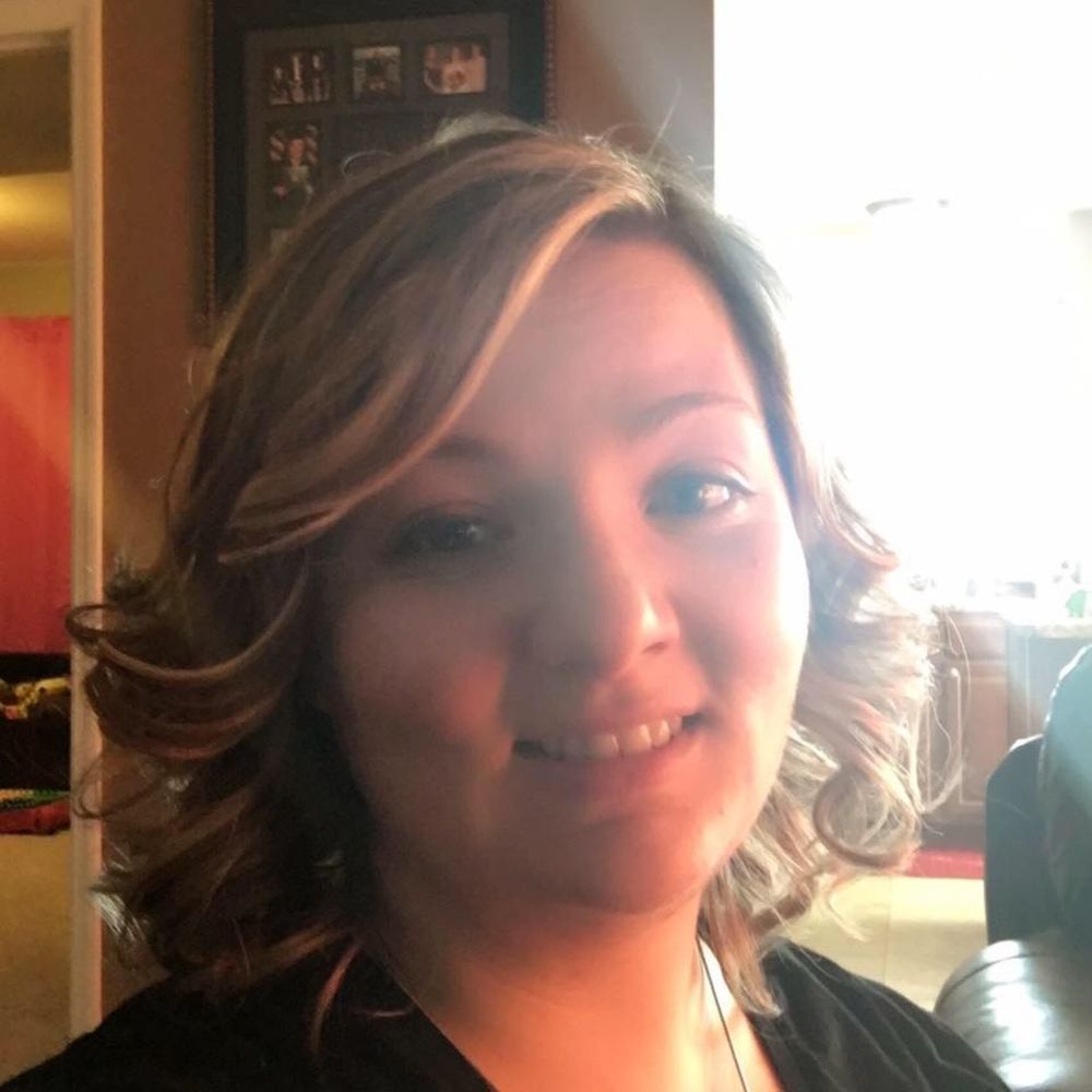 Meet your Posher, Alicia